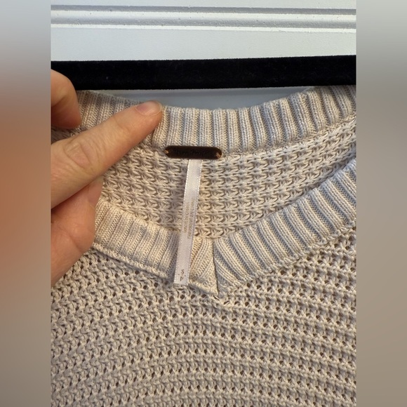 Free People knit waffle weave frayed cream sweater. Size small - Picture 8 of 8